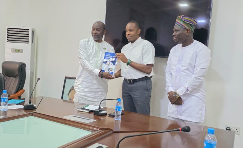 Chief Minister Receives 4 Management and Functional Review Reports