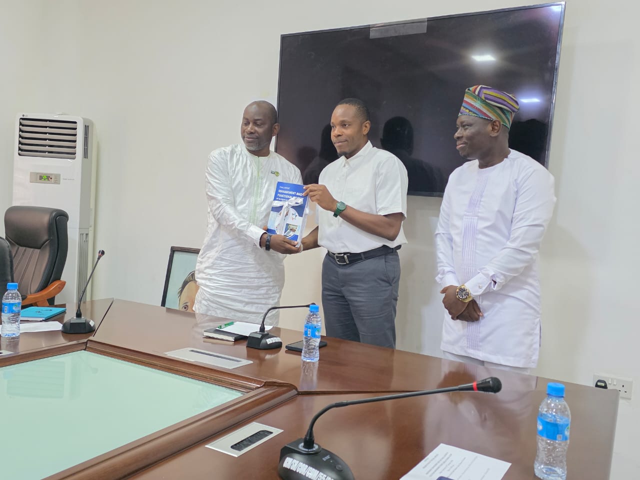 Chief Minister Receives 4 Management and Functional Review Reports